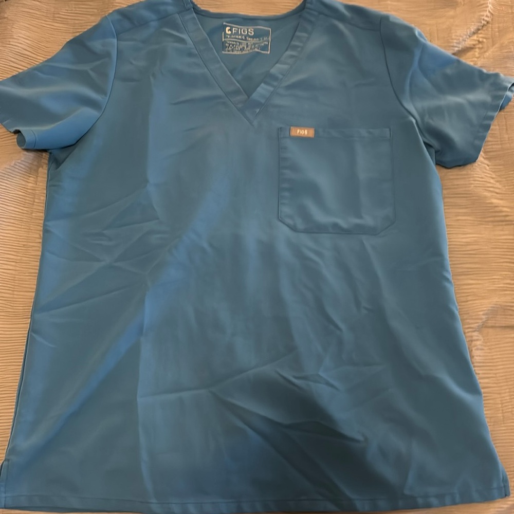 Figs Scrub Top